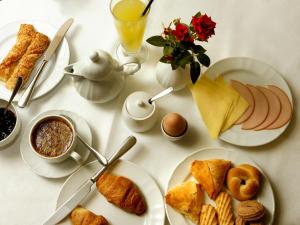 Možnosti snídaně pro hosty v ubytování Arni Hotel Domotel