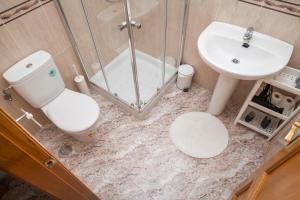 A bathroom at Apartment SolMar