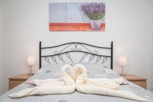 A bed or beds in a room at Apartment SolMar