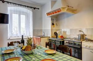 Køkken eller tekøkken på Villa Angelina