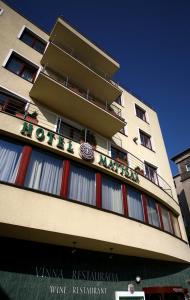 Budova, kde se hotel nachází
