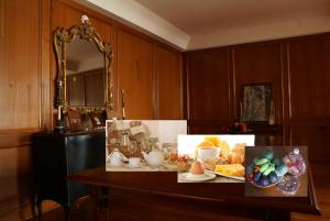 Comida no hotel ou em algum lugar perto