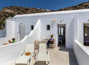 A seating area at Alexandra Mykonos Port