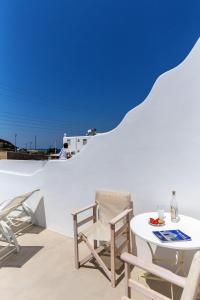 A balcony or terrace at Alexandra Mykonos Port