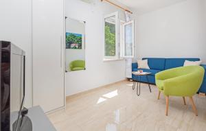 TV a/nebo společenská místnost v ubytování Apartments Elica