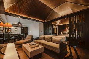 Posezení v ubytování The Vira Bali Boutique Hotel & Suite