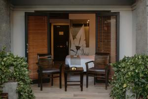 Patio nebo venkovní prostory v ubytování The Vira Bali Boutique Hotel & Suite