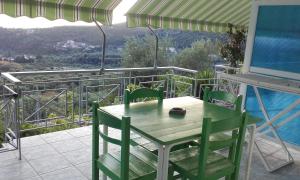 En balkong eller terrasse på Niva