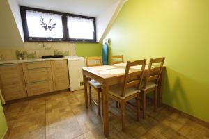 Kuchnia lub aneks kuchenny w obiekcie Willa Górski Widok