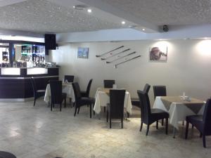 Restaurace v ubytování Ośrodek Wypoczynkowy Gwarek Ustronie Morskie