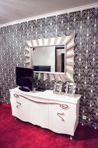 TV a/nebo společenská místnost v ubytování Hotel Lord Dębica