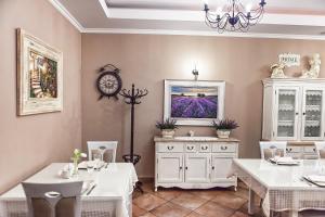 TV a/nebo společenská místnost v ubytování Hotel Lord Dębica