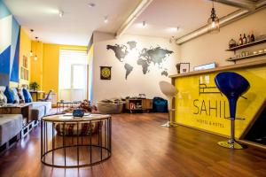 Kuchyň nebo kuchyňský kout v ubytování SAHIL Hostel & Hotel