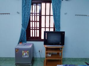 TV/trung tâm giải trí tại Minh Hien Hotel +31 ảnh