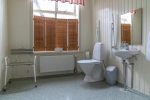 Ένα μπάνιο στο Guesthouse Gamla