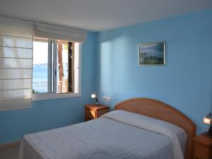 Posteľ alebo postele v izbe v ubytovaní Senya Salvi Baixos CostaBravaSi