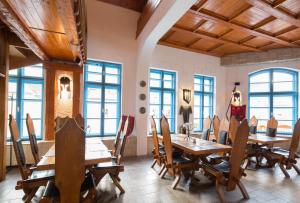 A restaurant or other place to eat at Unglerus Guesthouse