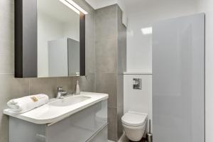 Kúpeľňa v ubytovaní Baltic Pearl - Nadmorze Premium + 26 fotografií