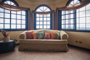 Χώρος καθιστικού στο Clarridge View Guesthouse