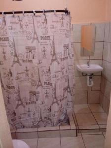 Koupelna v ubytování Hotel Latino