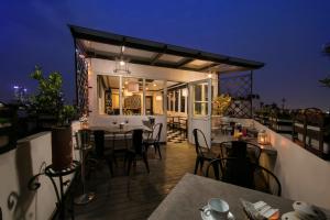 Εστιατόριο ή άλλο μέρος για φαγητό στο Serenity Diamond Hotel