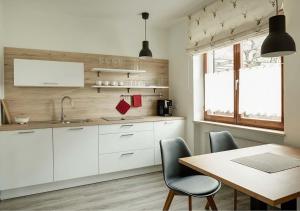 Η κουζίνα ή μικρή κουζίνα στο Appartement Karnutsch