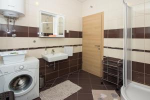 Ein Badezimmer in der Unterkunft Apartment Jusepe