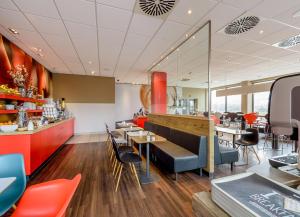 Posezení v ubytování ibis Hotel Würzburg City