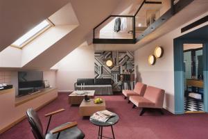 Posedenie v ubytovaní Stories Boutique Hotel