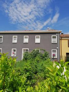 Budova, v ktorej sa ubytovanie bed & breakfast nachádza