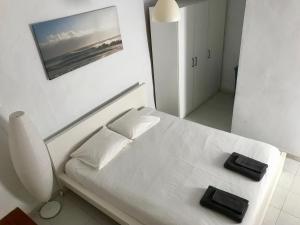 Posteľ alebo postele v izbe v ubytovaní Easy Nerja Beach House
