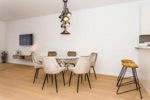 TV a/nebo společenská místnost v ubytování Perla Apartmani Split