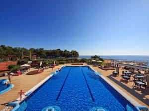Istrian Villas Plava Laguna内部或周边的泳池