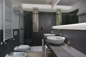 A bathroom at Hotel Boemia