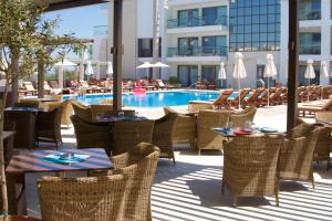 Bazén v ubytování Albatros Spa & Resort Hotel nebo v jeho okolí
