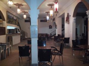 Restaurace v ubytování Hotel Rochers Peints