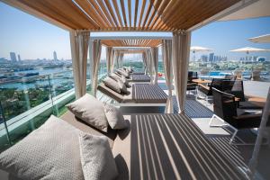 Posezení v ubytování Al Bandar Arjaan by Rotana – Dubai Creek