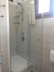 A bathroom at Tra Mare e Monti