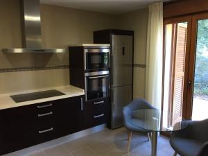 Kuchyňa alebo kuchynka v ubytovaní Villa Las Lomas de Marbella