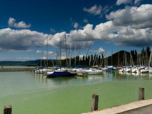 Imagen de la galería de Room4U Apartment, en Balatonszemes