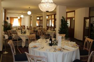 Restaurace v ubytování Olympic regina hotel