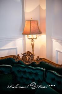 Posezení v ubytování Richmond Hotel
