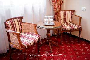 Posezení v ubytování Richmond Hotel