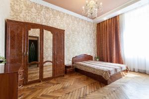 Photo de la galerie de l'établissement Apartment on Dudayeva 17, à Lviv