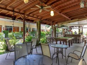 Restaurace v ubytování Phuket Sea Resort SHA Extra Plus
