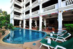 Gallery image of APK Resort in Patong Beach