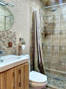 Gallery image of Evergreen Guesthouse in Karakol