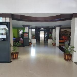 Lobby/Rezeption in der Unterkunft Breeze Residency