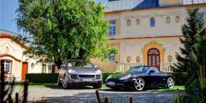 Fotografia z galérie ubytovania Penzion Tillerova vila v destinácii Lázně Bohdaneč