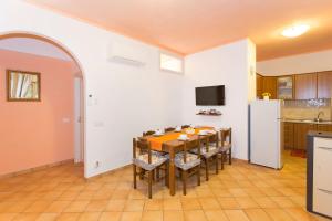 A kitchen or kitchenette at Furore Coast Rooms